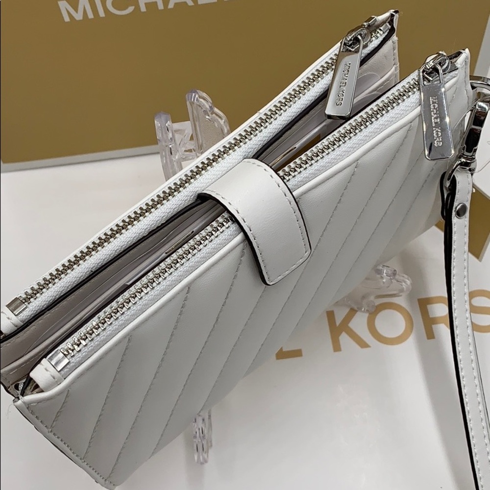 MICHAEL KORS PEYTON LG DOUBLE ZIP WRISTLET - Picture 5 of 16